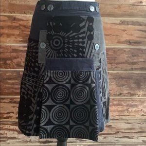 DESIGUAL SKIRT